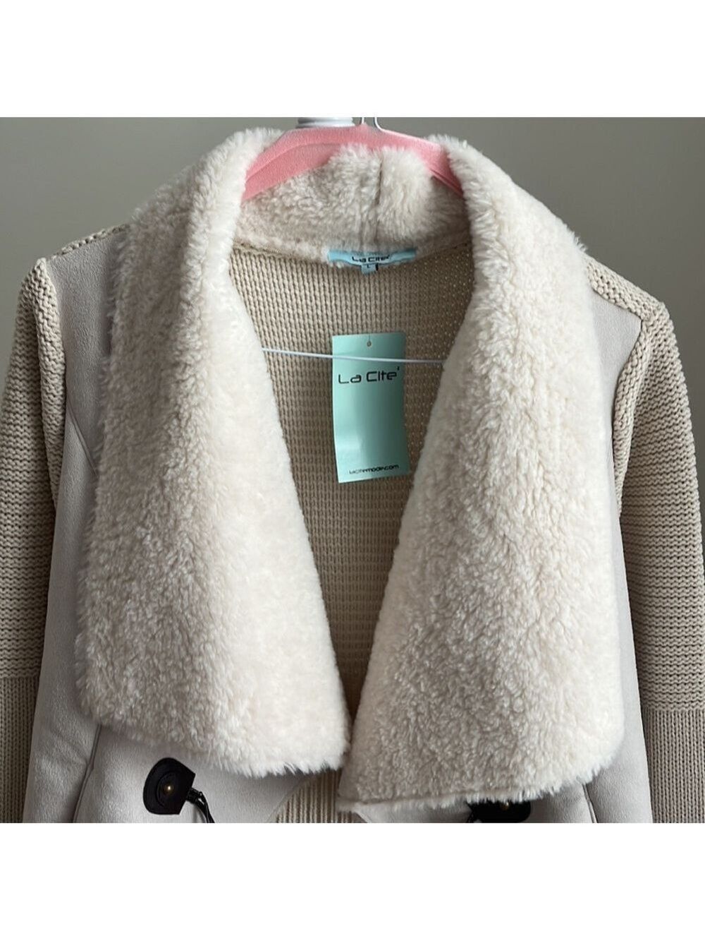 La Cite Acrylic and Wool Knitted Jacket - Picture 2 of 12